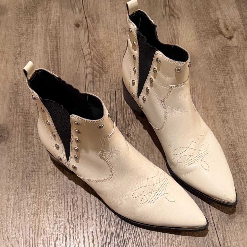 Marc Fisher Cream Ankle Boots with Black Accents